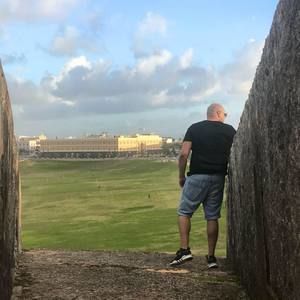 Meet your Posher, Philip